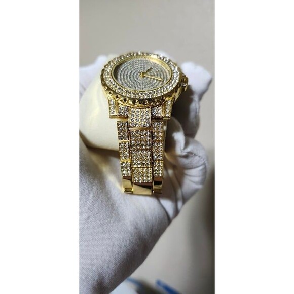 Blinged Out Watch and Bracelet Set, Display Box Included! - Picture 4 of 6